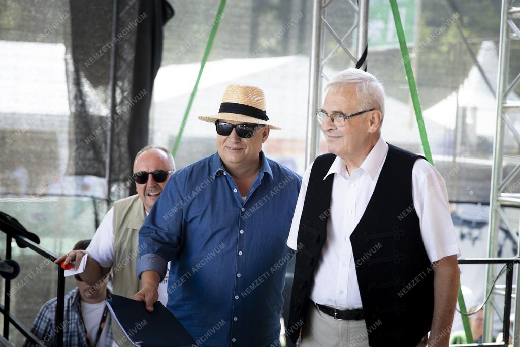 Tusványos - Orbán Viktor előadása a 34. Bálványosi Nyári Szabadegyetem és Diáktáborban