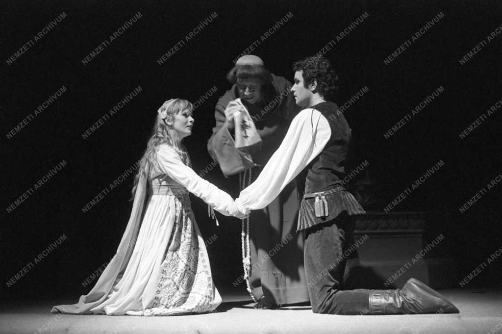 Kultúra - Színház - Shakespeare: Rómeó és Júlia