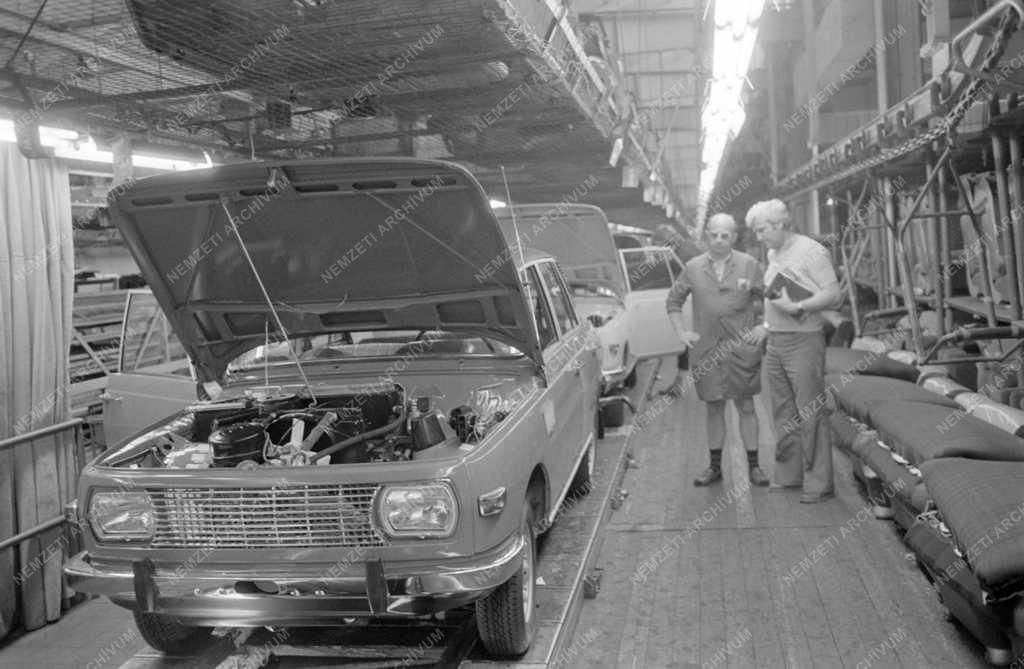 Ipar - Részlet a Wartburg autógyárból