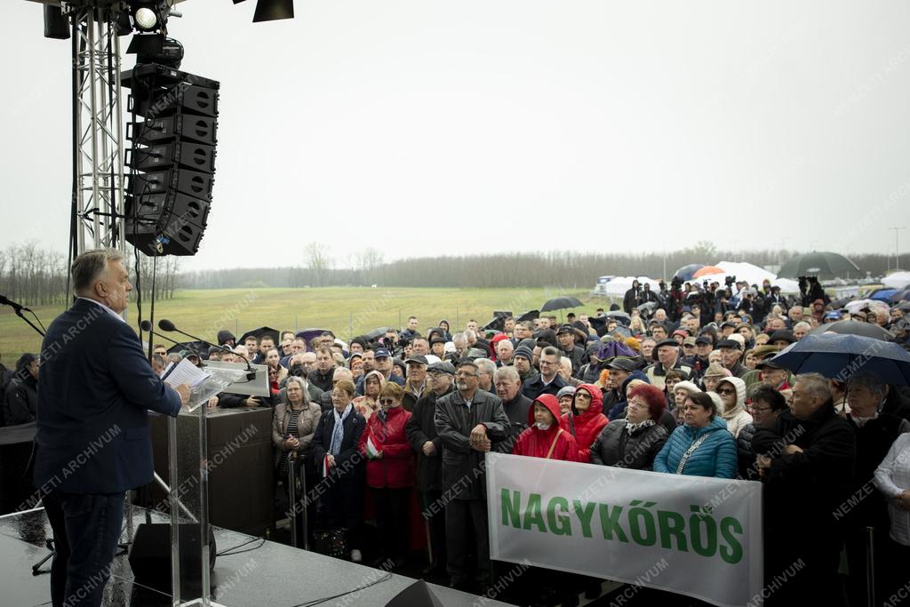 Az M44 gyorsforgalmi út M5-ös autópálya és Szentkirály közötti szakaszának átadása