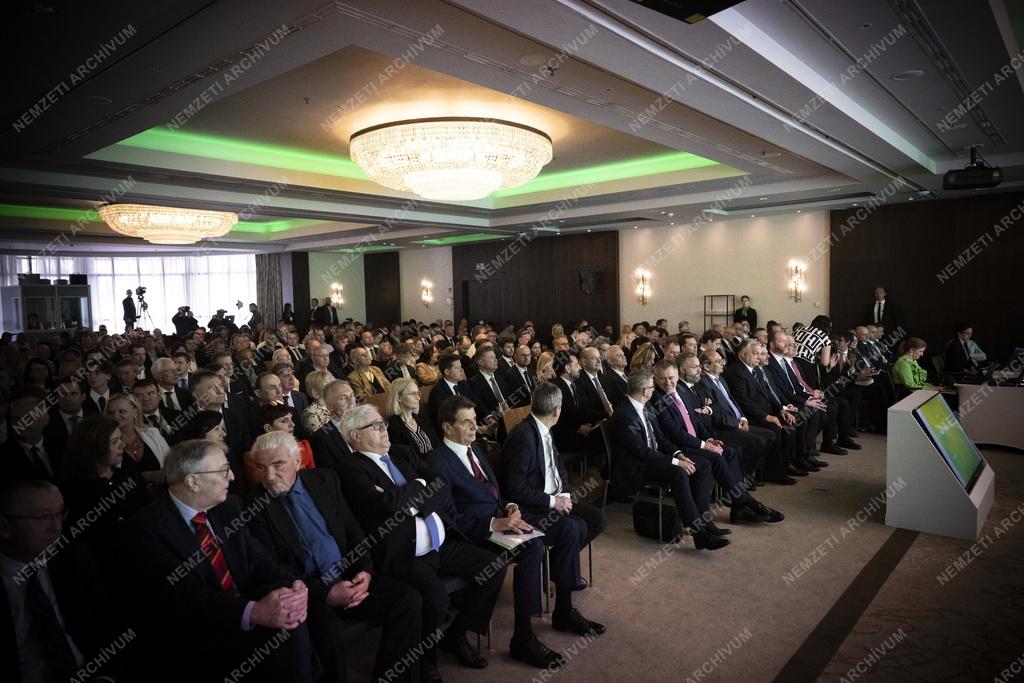 Orbán Viktor az OTP Bank Nyrt. rendes éves közgyűlésén 