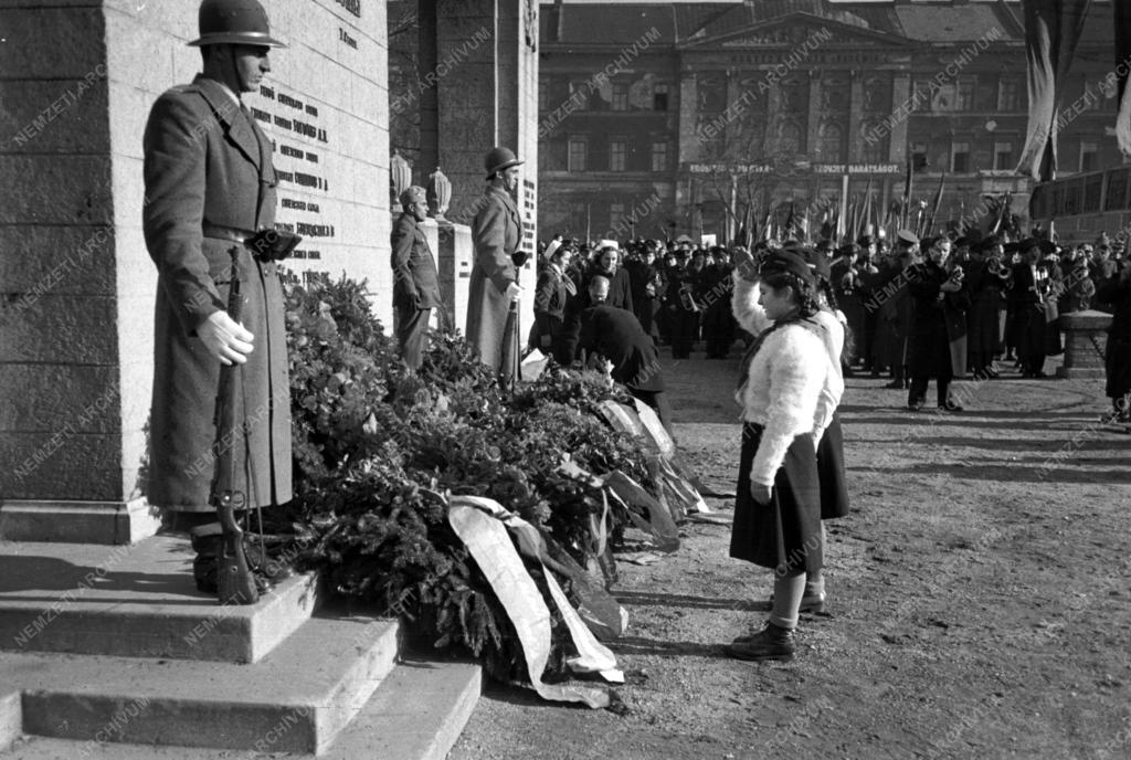 Emlékünnep – Lenin halálának évfordulója