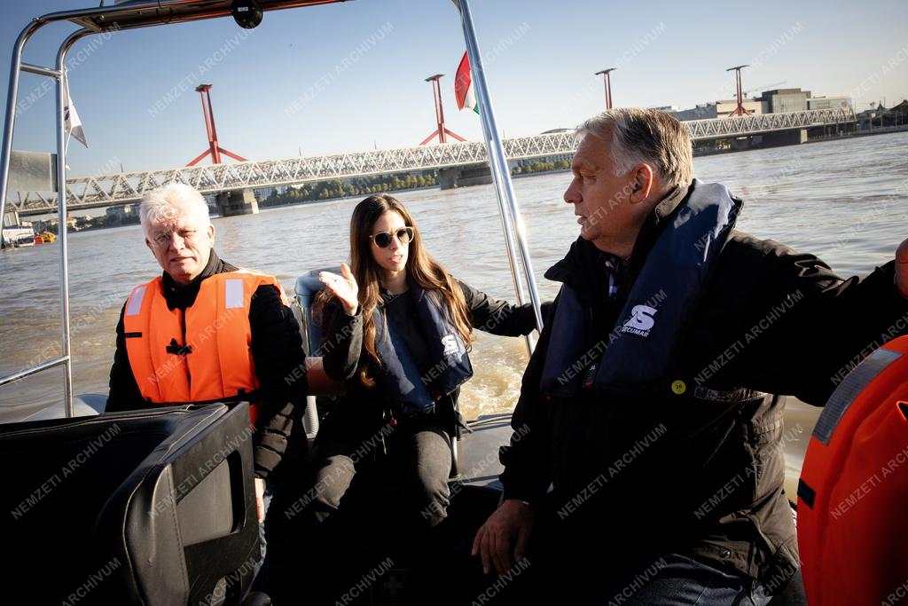 Árvíz - A fővárosi Duna-szakaszon irányította a védekezést Orbán Viktor
