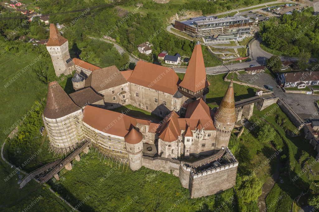 Műemlék - Erdély - Vajdahunyad vára