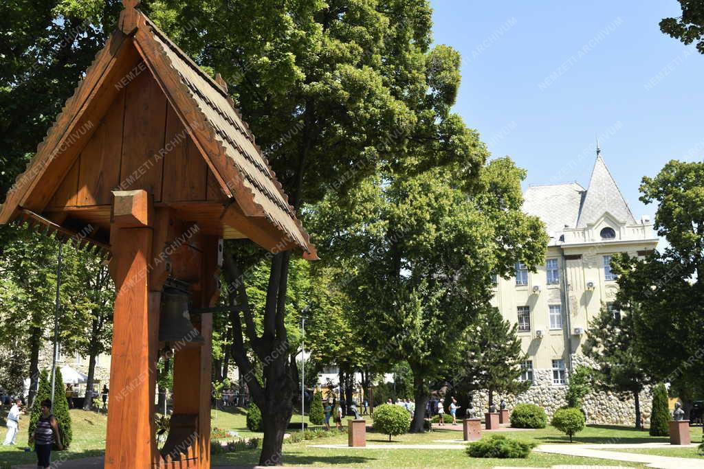 Honvédelem - Budapest - Petőfi Sándor laktanya