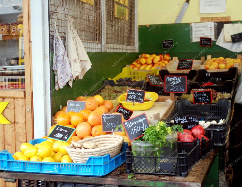 Kereskedelem - Budapest - Fény utcai piac