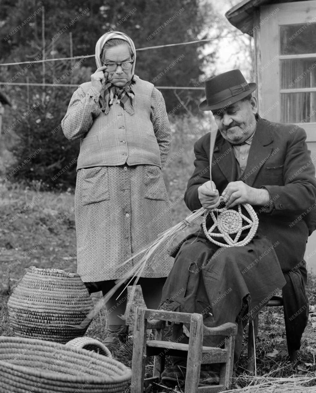 Népművészet - Egy kihaló mesterség művelője