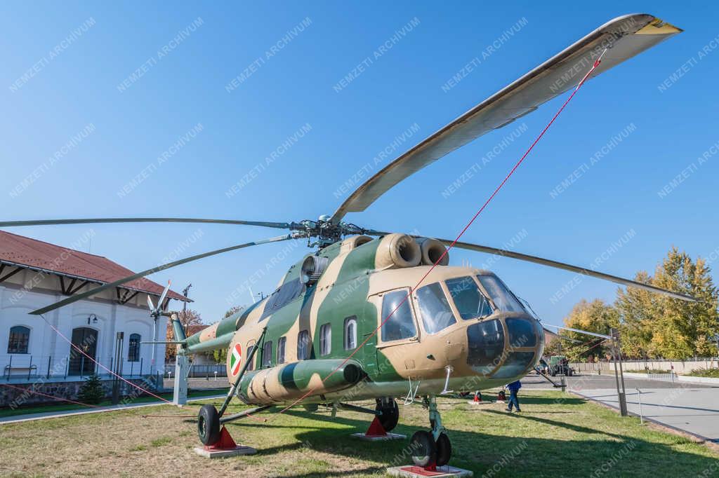 Kiállítás - Szolnok - Rep Tár