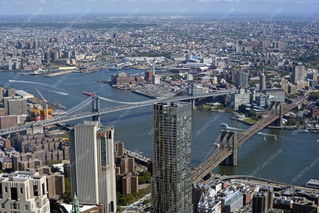 Városkép - New York - Kilátás a One World Trade Centerből  