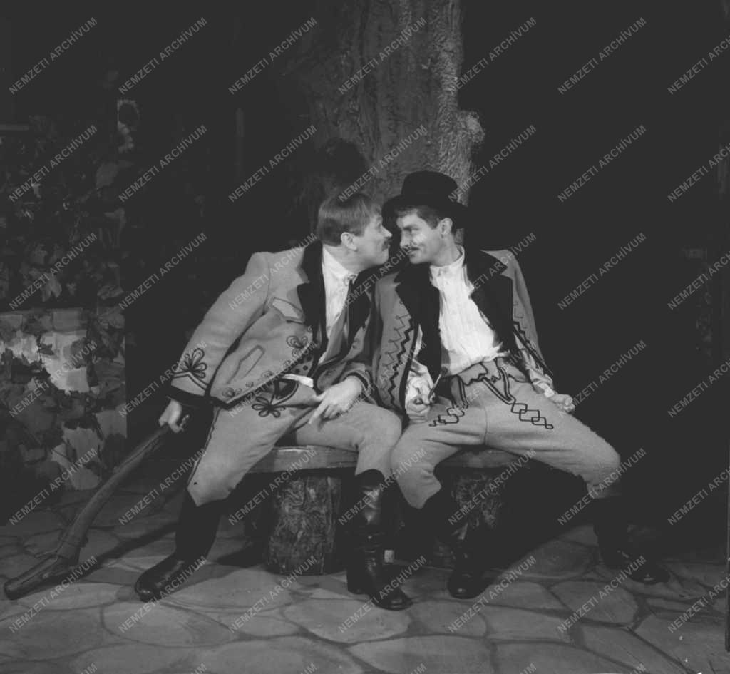 Kultúra - Színház - 