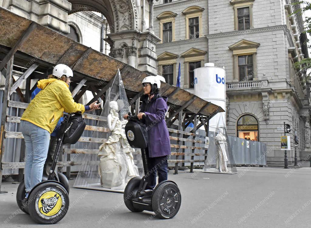 Városkép - Budapest - Művészetek sugárútja