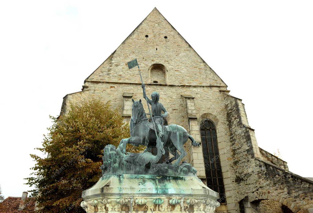 Kolozsvár - Sárkányölő Szent György-szobor