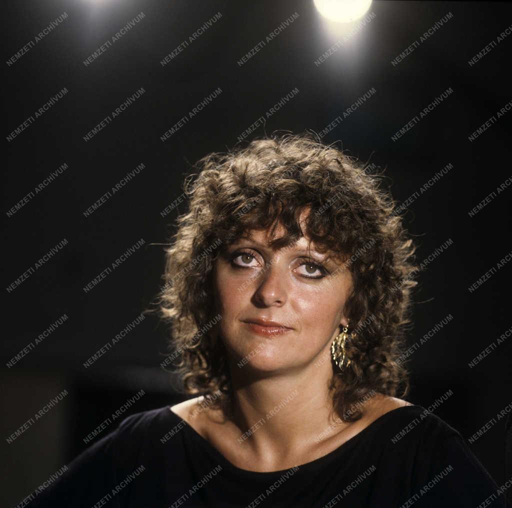 Kultúra - Molnár Zsuzsa színésznő