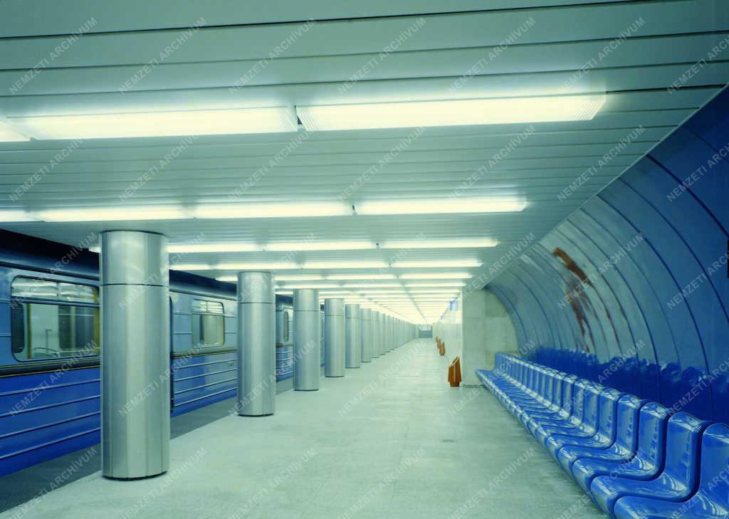 Közlekedés - Metró - A 3-as metró vonalán