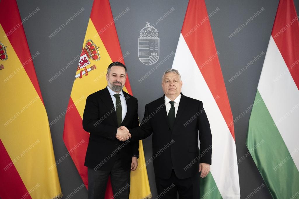 Orbán Viktor a spanyol Vox párt elnökével tárgyalt
