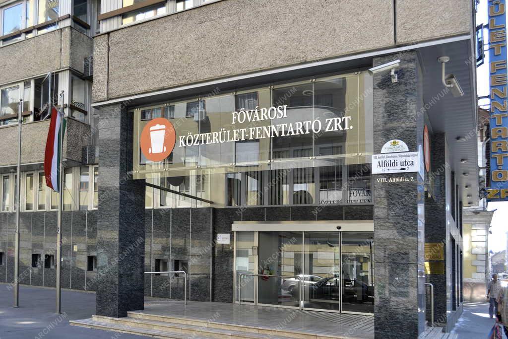 Épület - Budapest - A Fővárosi Közterület-fenntartó Zrt. 