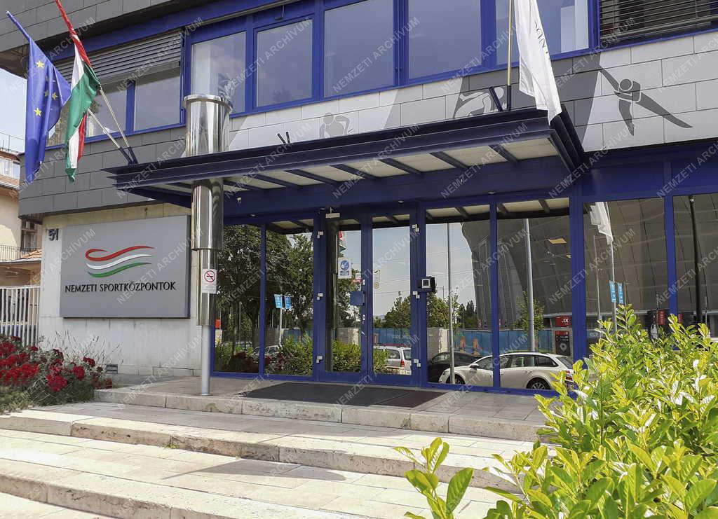 Városkép - Sport - Nemzeti Sportközpontok székháza