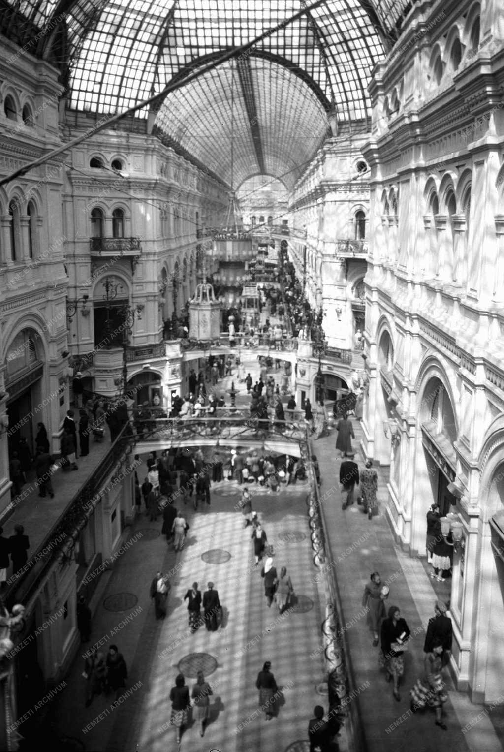 Szabadidő - Turizmus - Látogatás a Szovjetunióban