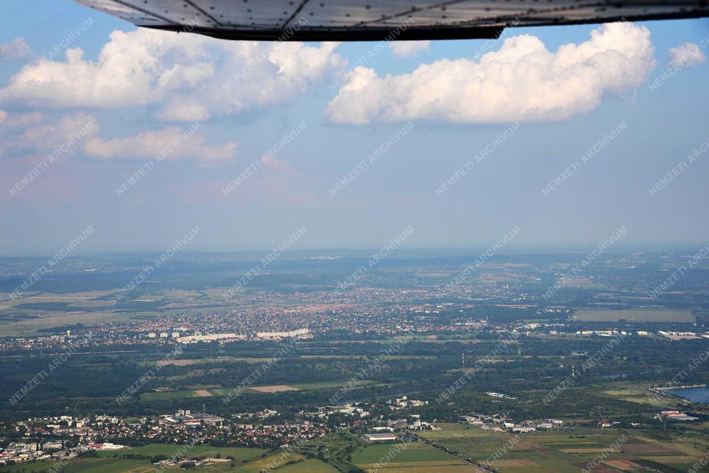 Légi felvétel - Dunakeszi - Pilis hegység