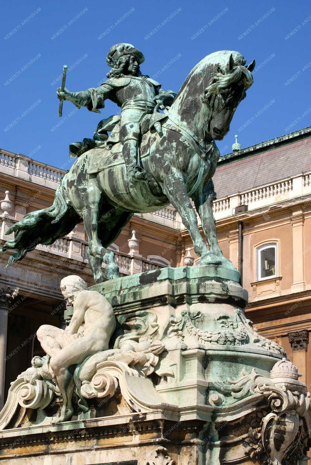 Műalkotás - Budapest - Savoyai Jenő lovas szobra 