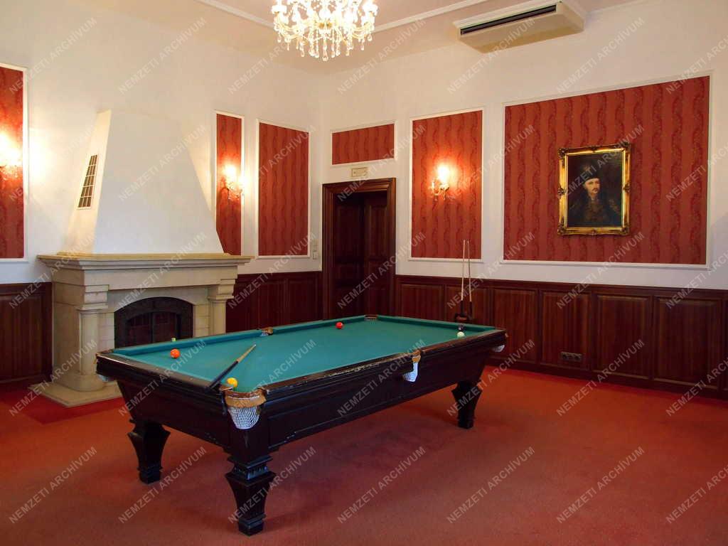 Idegenforgalom - Parádsasvár - Kastélyszálloda