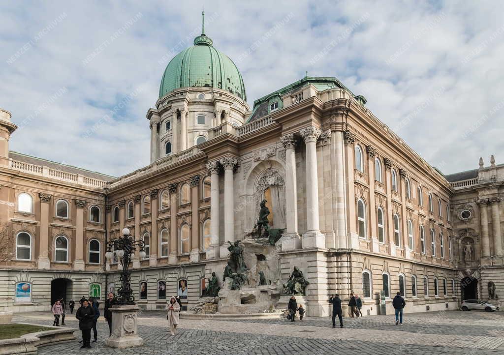 Mátyás kútja a Budai Várban