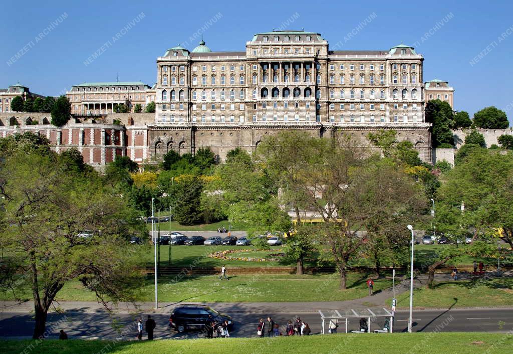 Budapest - Városkép - Dózsa tér