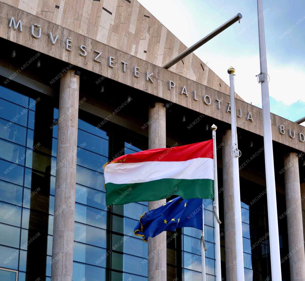 Budapest - Művészetek Palotája