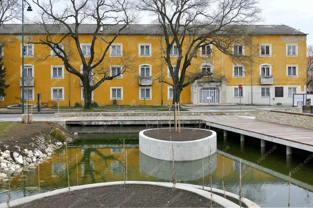 Városkép - Várpalota - Hunyadi Mátyás tér