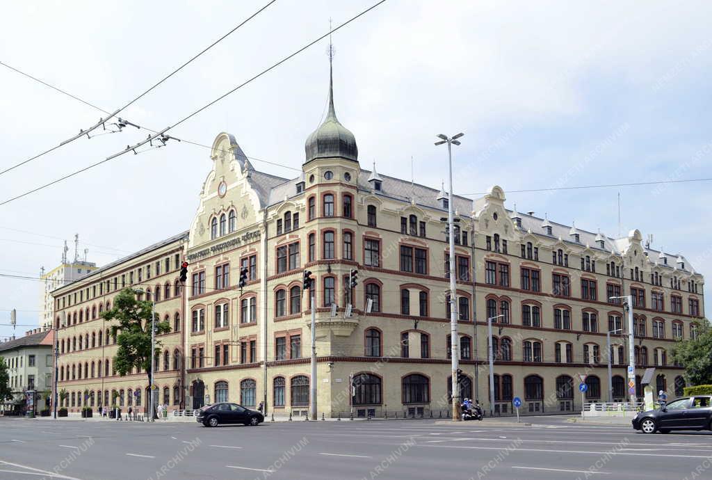 Épület - Budapest - A Budapesti Elektromos Művek székháza