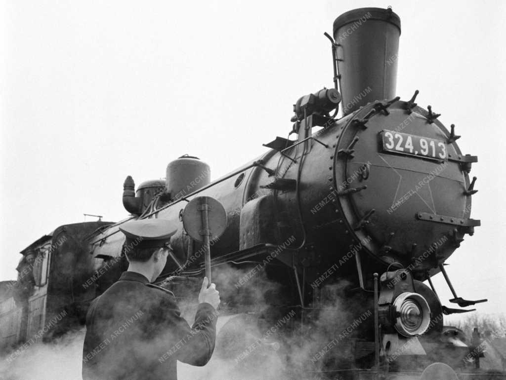 Közlekedés - Magyar Államvasutak