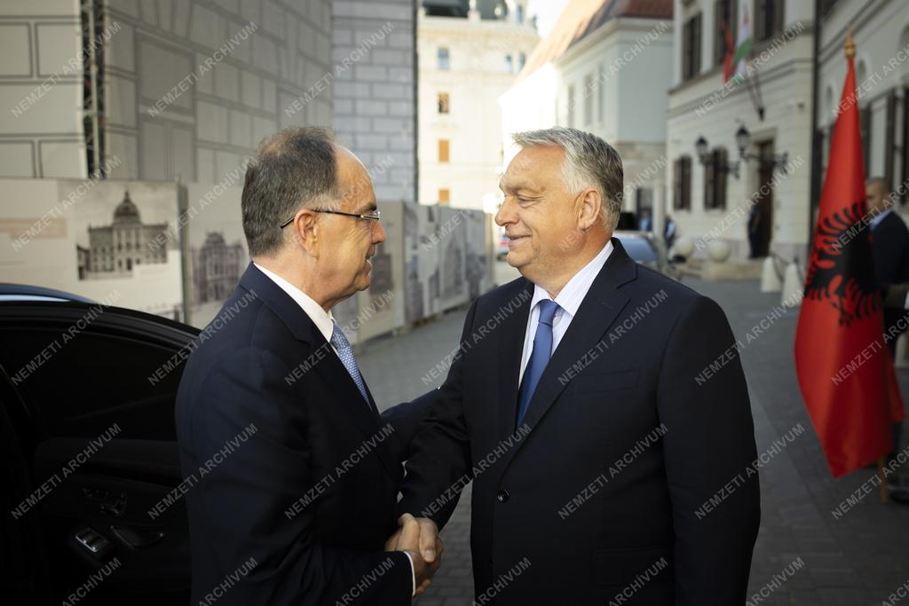Orbán Viktor fogadta Albánia elnökét