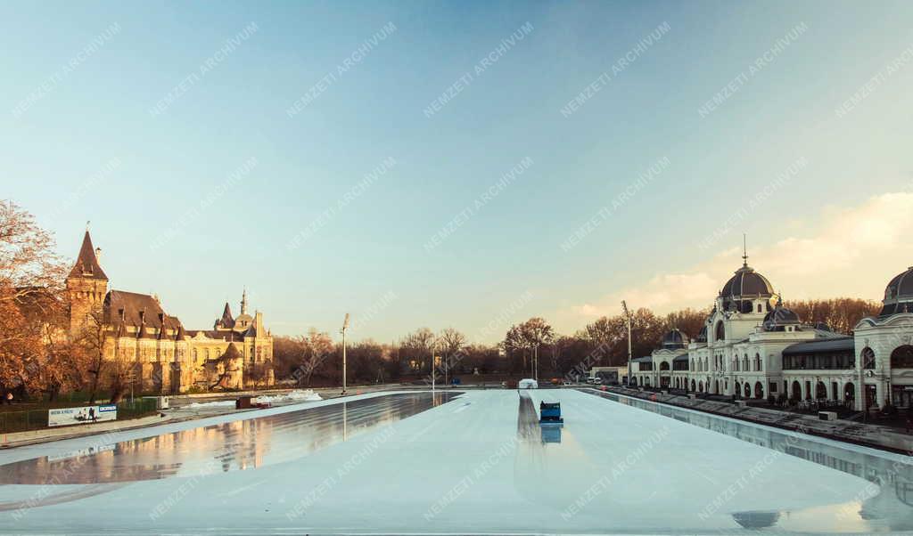 Műemlék - Budapest - Városligeti Műjégpálya