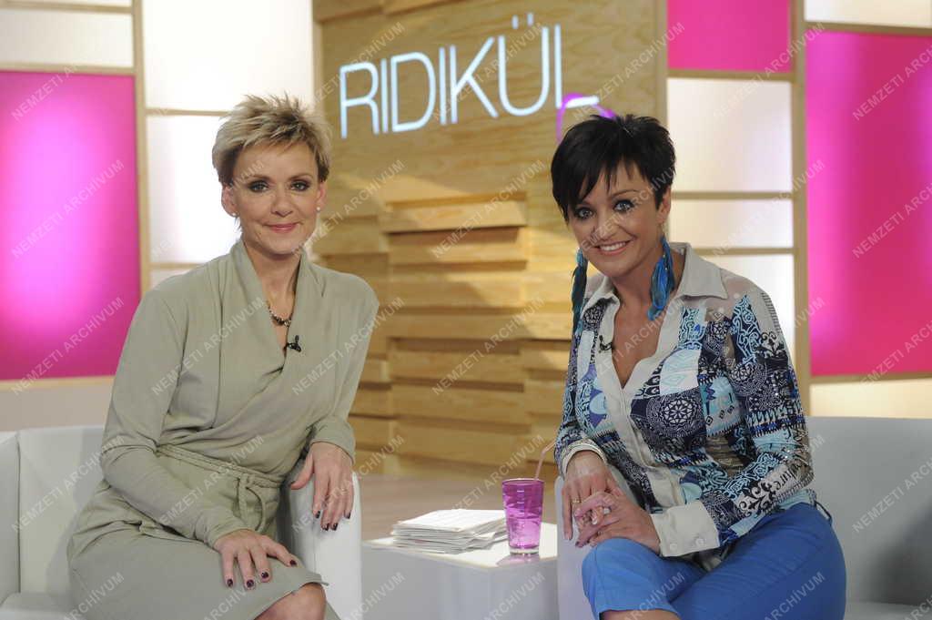 Televízió - Ridikül című női beszélgetős műsor