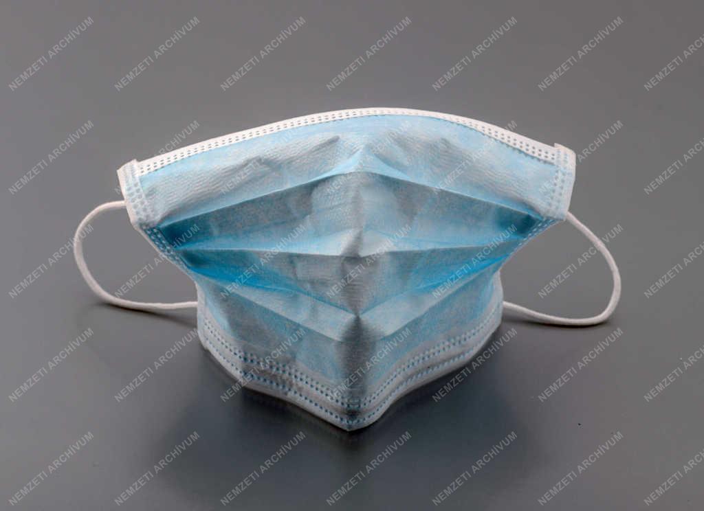 Egészségügy - Debrecen - Védő szájmaszk a koronavírus ellen