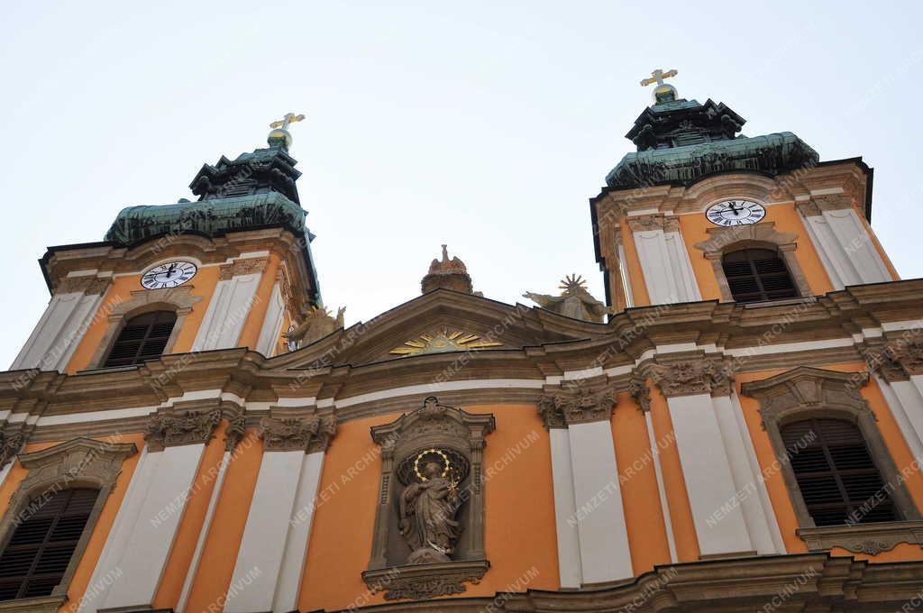 Egyház - Budapest - 280 éves a Kisboldogasszony-templom