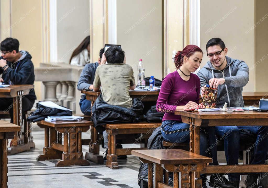 Oktatás - Debrecen - Vizsgaidőszak