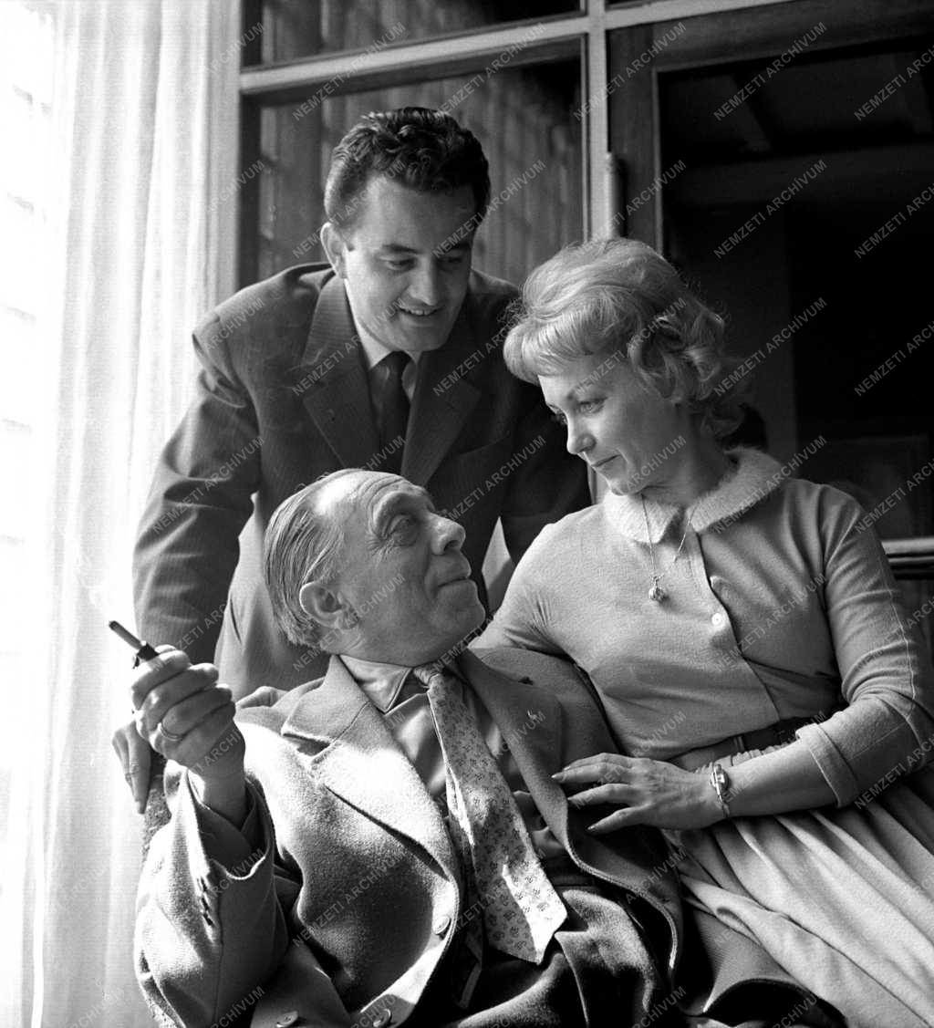 6-24: Szabó család