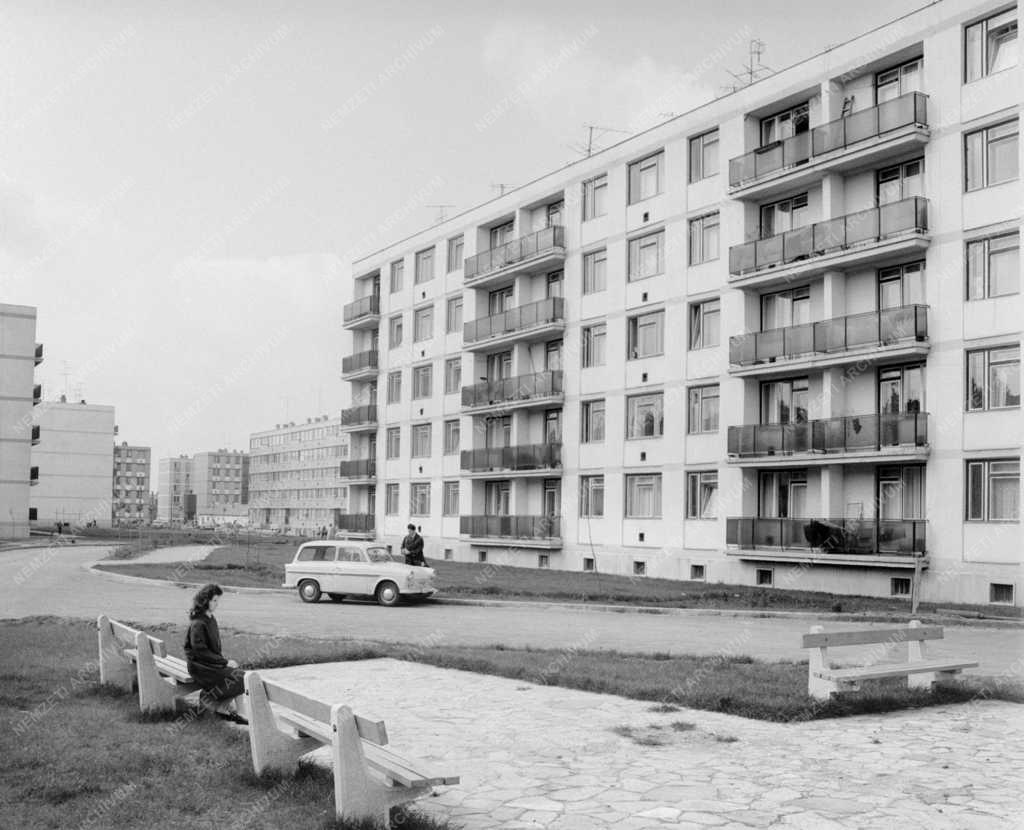 Településfejlesztés - Lakótelep épül a debreceni Új Élet parkban