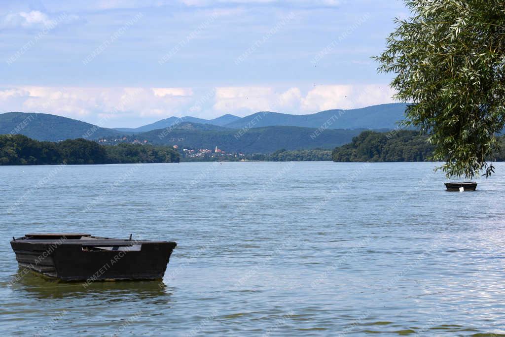 Tájkép - Vác - Dunapart