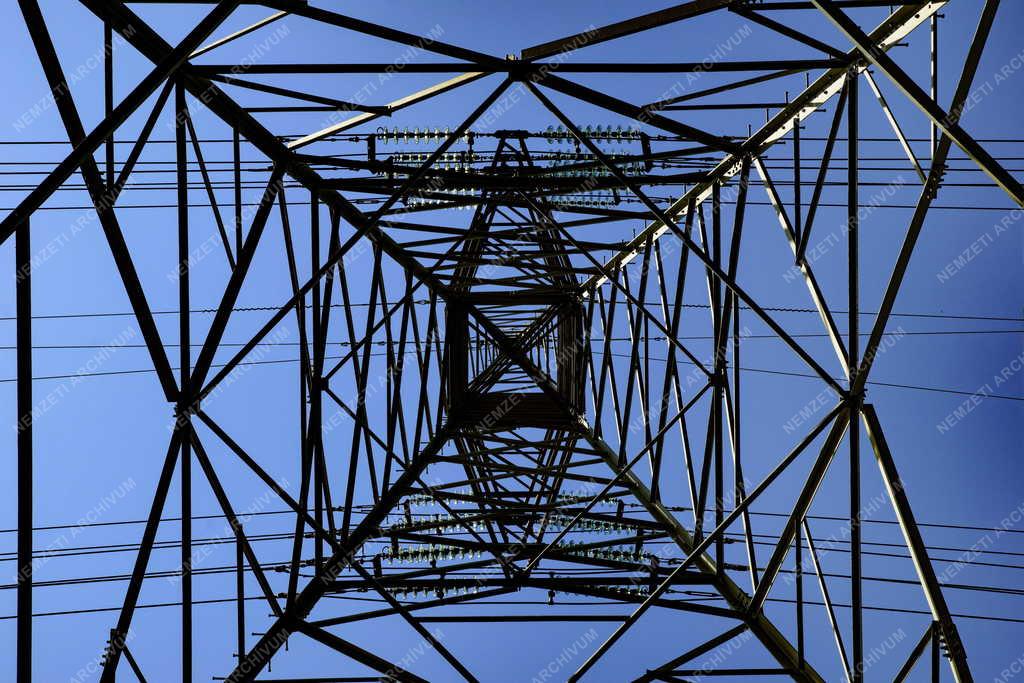 Energia - Budapest - Magasfeszültségű villamos távvezeték