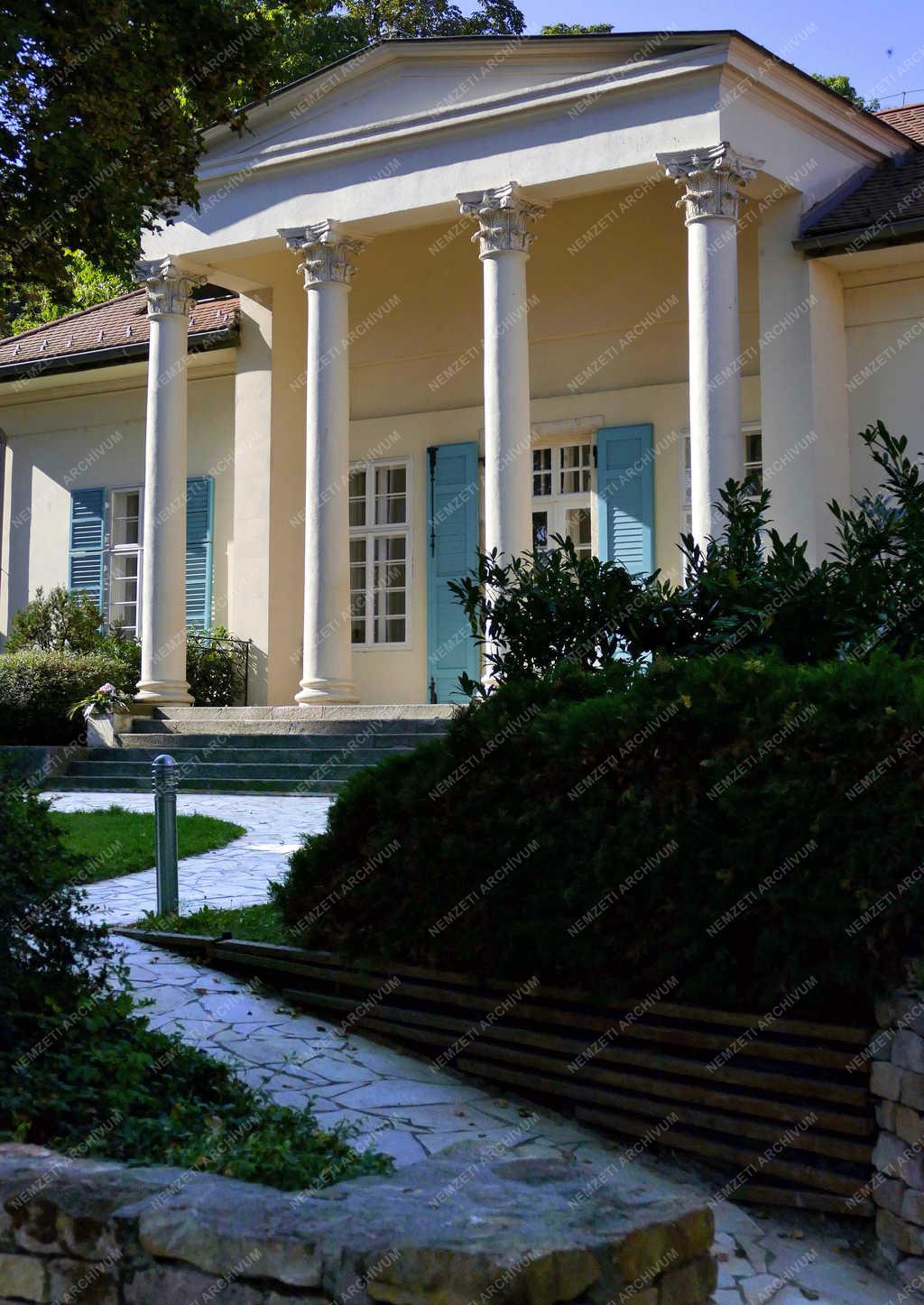 Műemlék épület - Budapest - Az egykori Barabás-villa