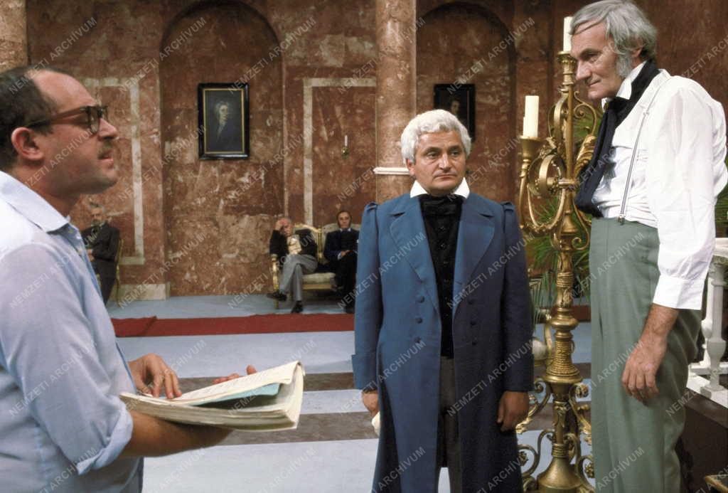 Kultúra - Film - Holt lelkek című tv-film forgatása