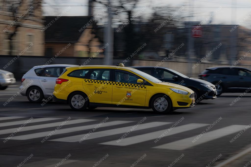 Közlekedés - Budapest - Taxi