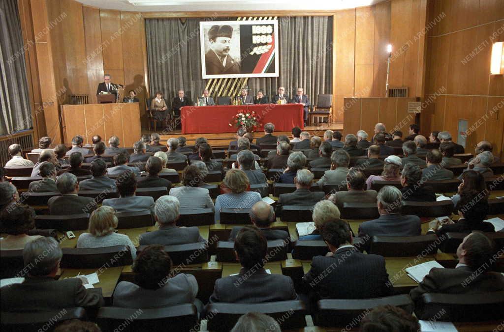 Évforduló - Kun Béla születésének 100. évfordulója  