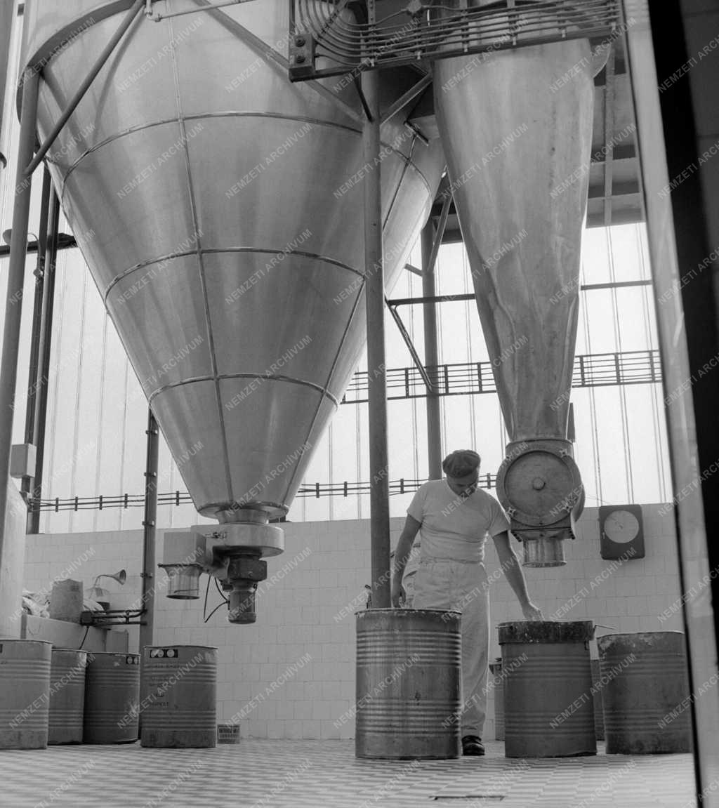 Mezőgazdaság - Phylaxia Állami Oltóanyagtermelő Intézet