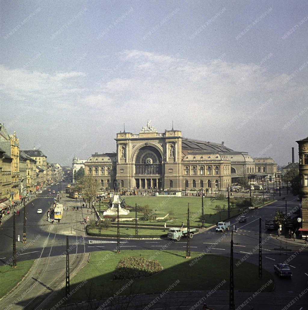 Városkép - Budapest - Baross tér