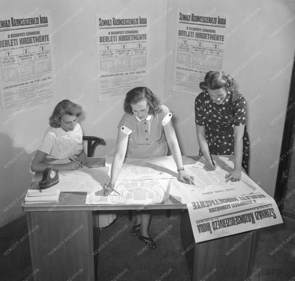 Kultúra - Fővárosi Színház és Közönség-szervező Iroda