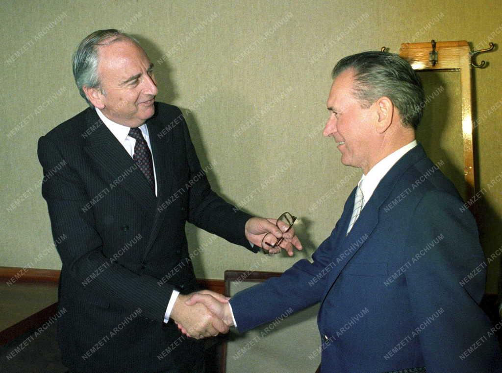 Külpolitika - Grósz Károly Nagy-Britanniában
