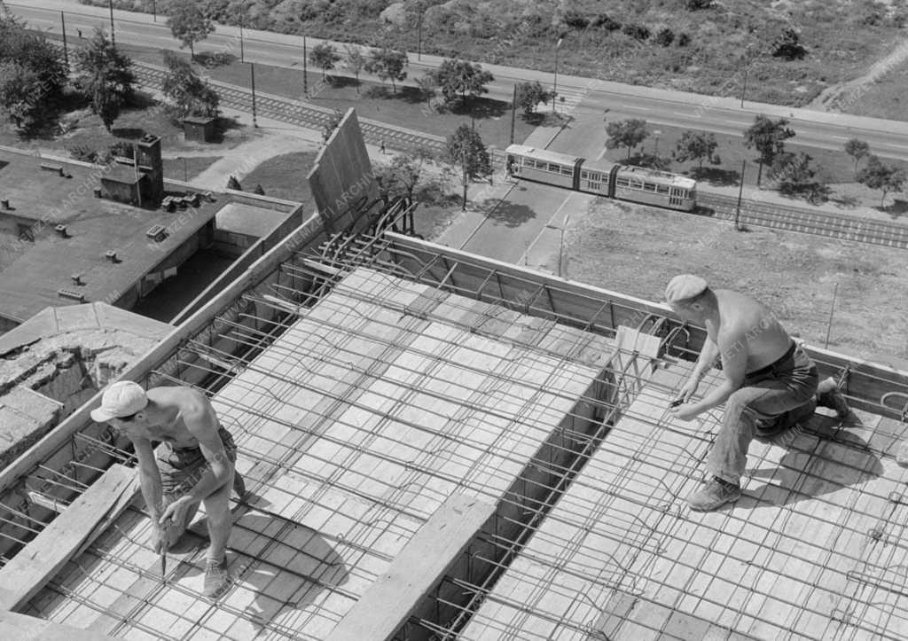 Műemlékvédelem - Helyreállítják a budai Várpalota épületeit